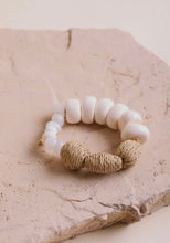 Load image into Gallery viewer, Bracelet Chunky White
